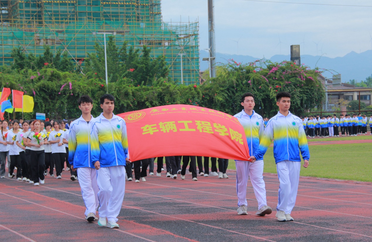 aba2dce9165348ea929c7f80fe35eafa.jpg