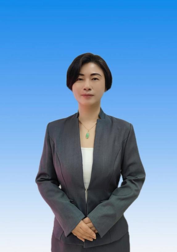 段莹