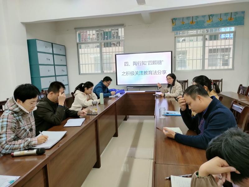 车辆工程学院召开“青春之心灵，青春之少年”心理健康主题座谈会