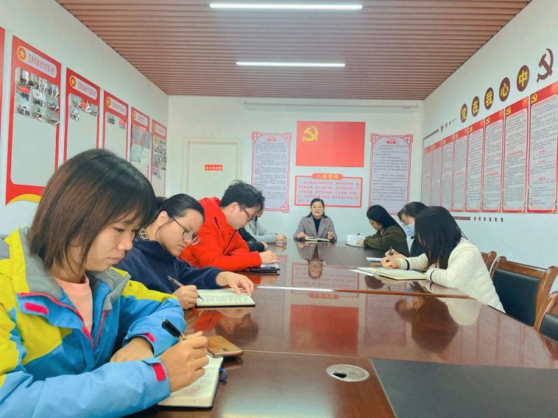 C:UsersAdministratorDesktop\u65b0闻稿月2日‚1.3.2幼师教育学院《幼师教育学院召开新学期学生工作会议》.jpg