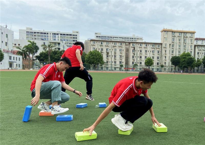 ”摸石过河“项目.jpg