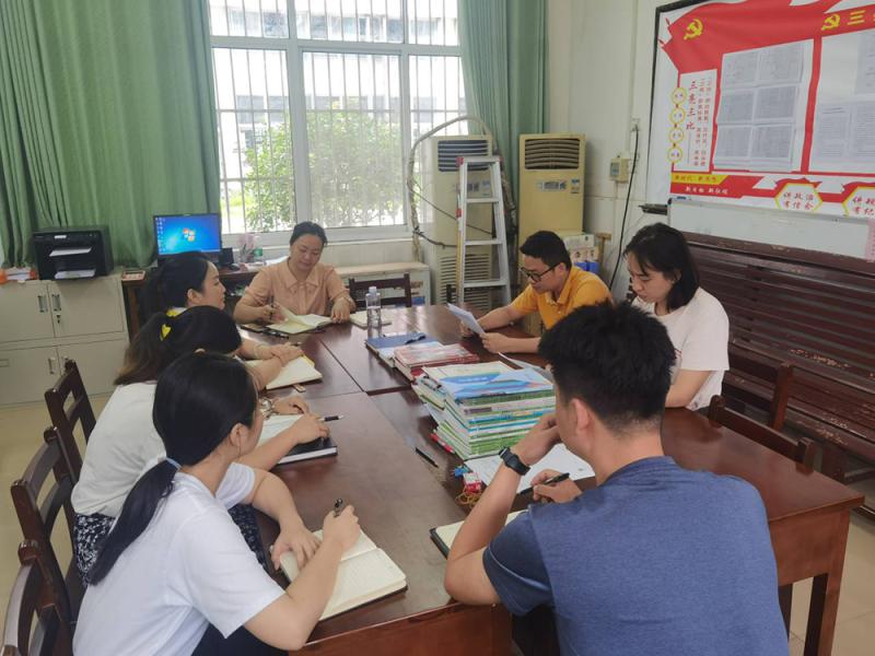 2021.6.30工业设计学院《【党史学习】工业设计学院学生党支部开展“学思践悟——学党史、悟思想”第四期读书活动》.jpg