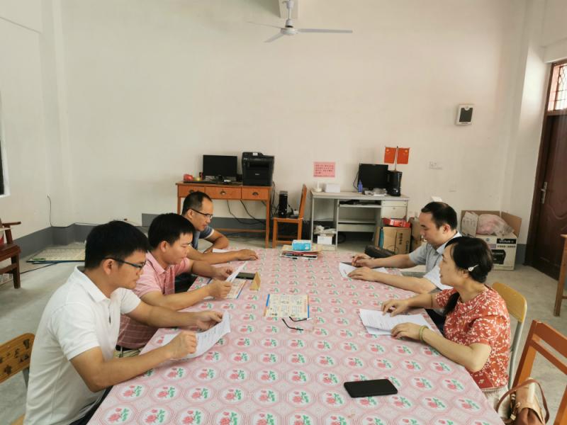 座谈会现场.jpg