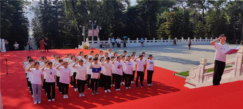 重温入团誓词.jpg