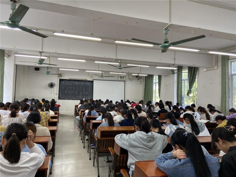 考试现场2.jpg