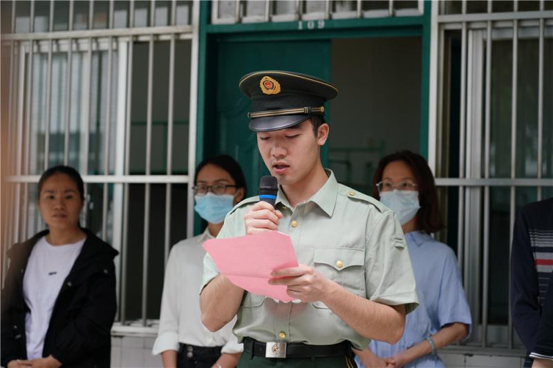 退伍军人学生代表韦文军发言(1).jpg