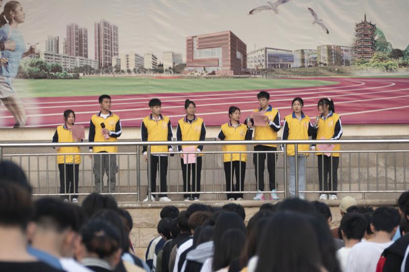 学生干部宣誓.jpg