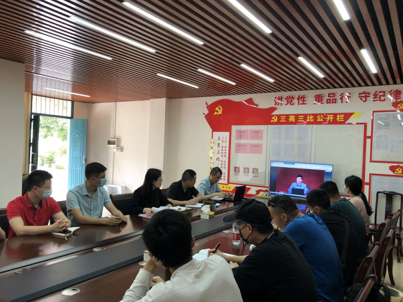 幼师教育学院参加《职业学校学生实习管理规定(修订)》培训的线上集中学习