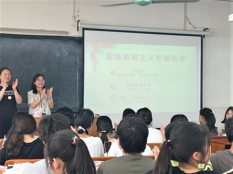 E:\u684c面.jpg