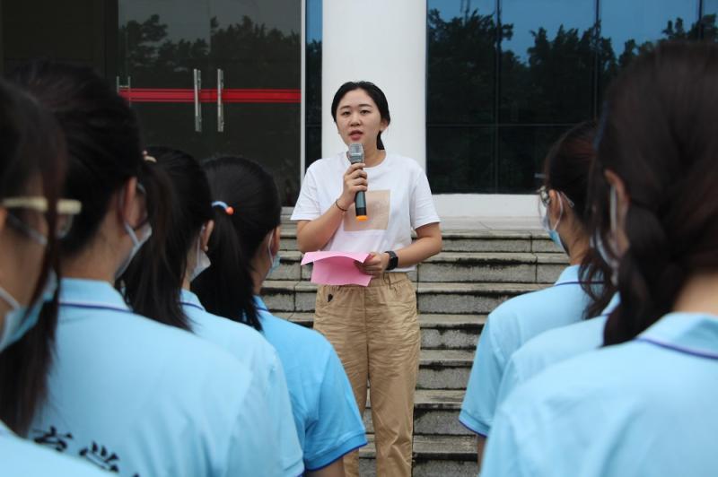 幼师教育学院开展“喜迎党的二十大，永远跟党走，奋进新征程”学生干部素质拓展活动
