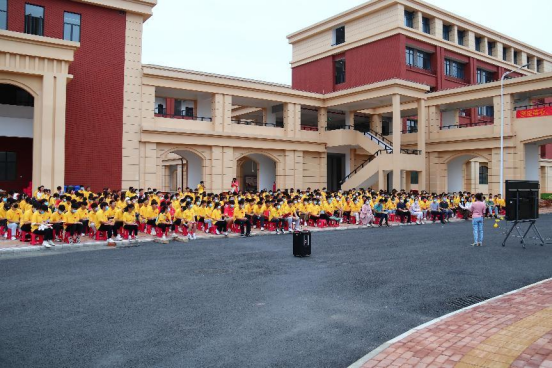活动现场-小尺寸.png