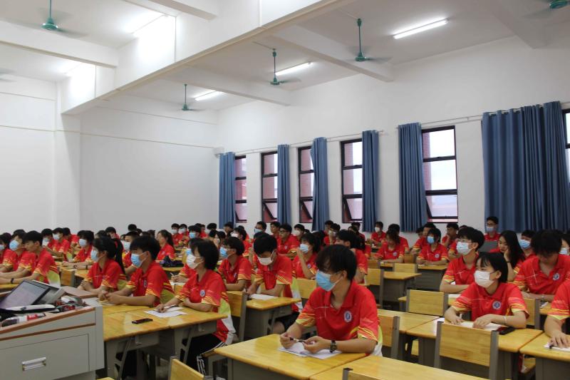 培训现场（小尺寸）.jpg