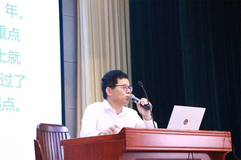 广东金岭糖业集团来我校举办《糖的生产与发展分享》讲座