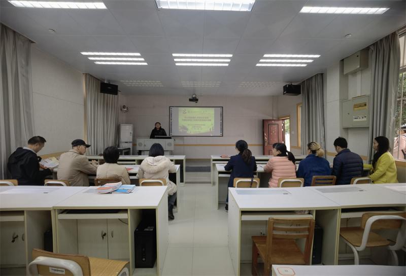 学生党支部活动现场.jpg