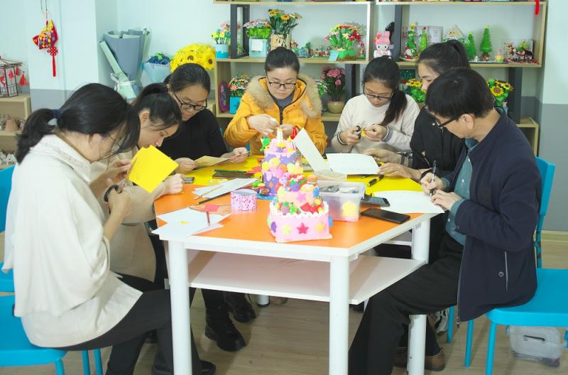 幼师教育学院教师一支部开展为党员过“政治生日”活动
