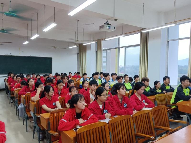 C:UsersAdministratorDesktop‚1.3.19幼师教育学院《弘扬雷锋精神，助力青春战疫——幼师教育学院三月份团课》BH75_4T%2R)@{`LPYMUQ2X3.jpg