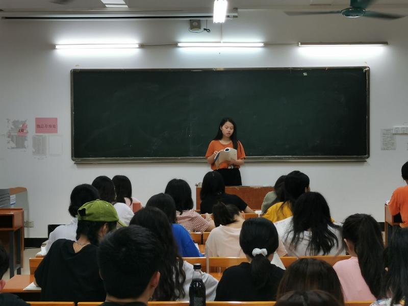 C:UsersAdministratorDesktop\u56fe3：2020级语文教育学生朗读现场.jpg