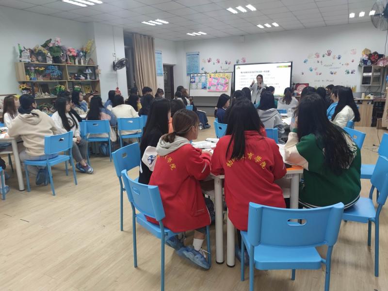 图3：徐雁丽老师“新秀杯”授课现场.jpg