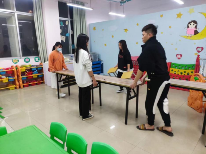 幼师教育学院 认真做好新学期实训室开学准备工作