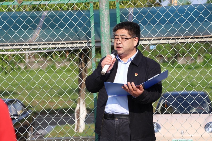 喜迎党的二十大，我为校园添新绿——幼师教育学院学生党支部开展学雷锋义务植树主题党日活动