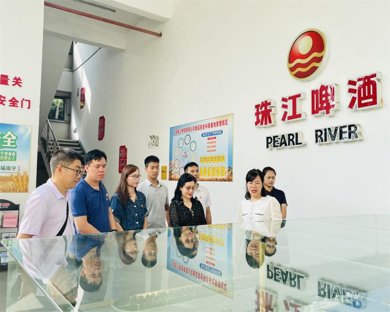 智能制造学院学生党支部赴企业走访调研