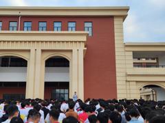 建筑工程学院开展“追梦路迢迢，资助同你在”资助政策宣传主题周课
