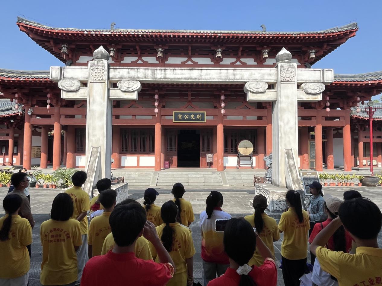 游览容州古城1