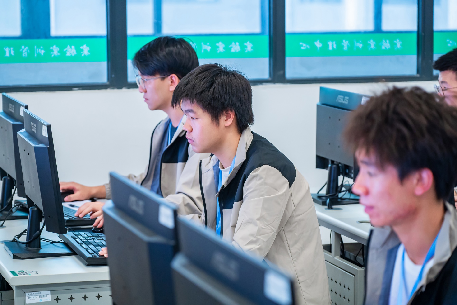 选手陆树康比赛中