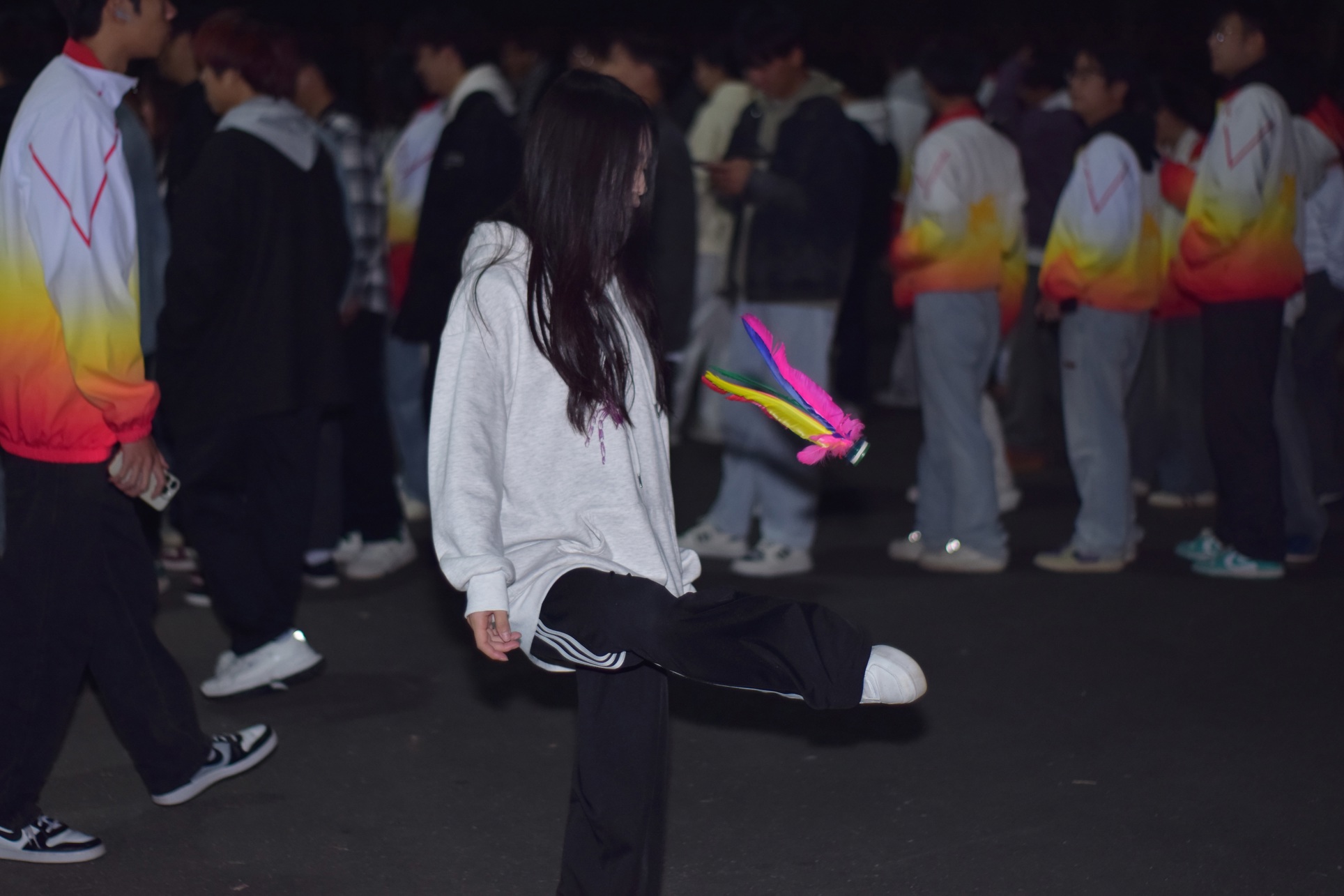 步步高升（踢毽子）