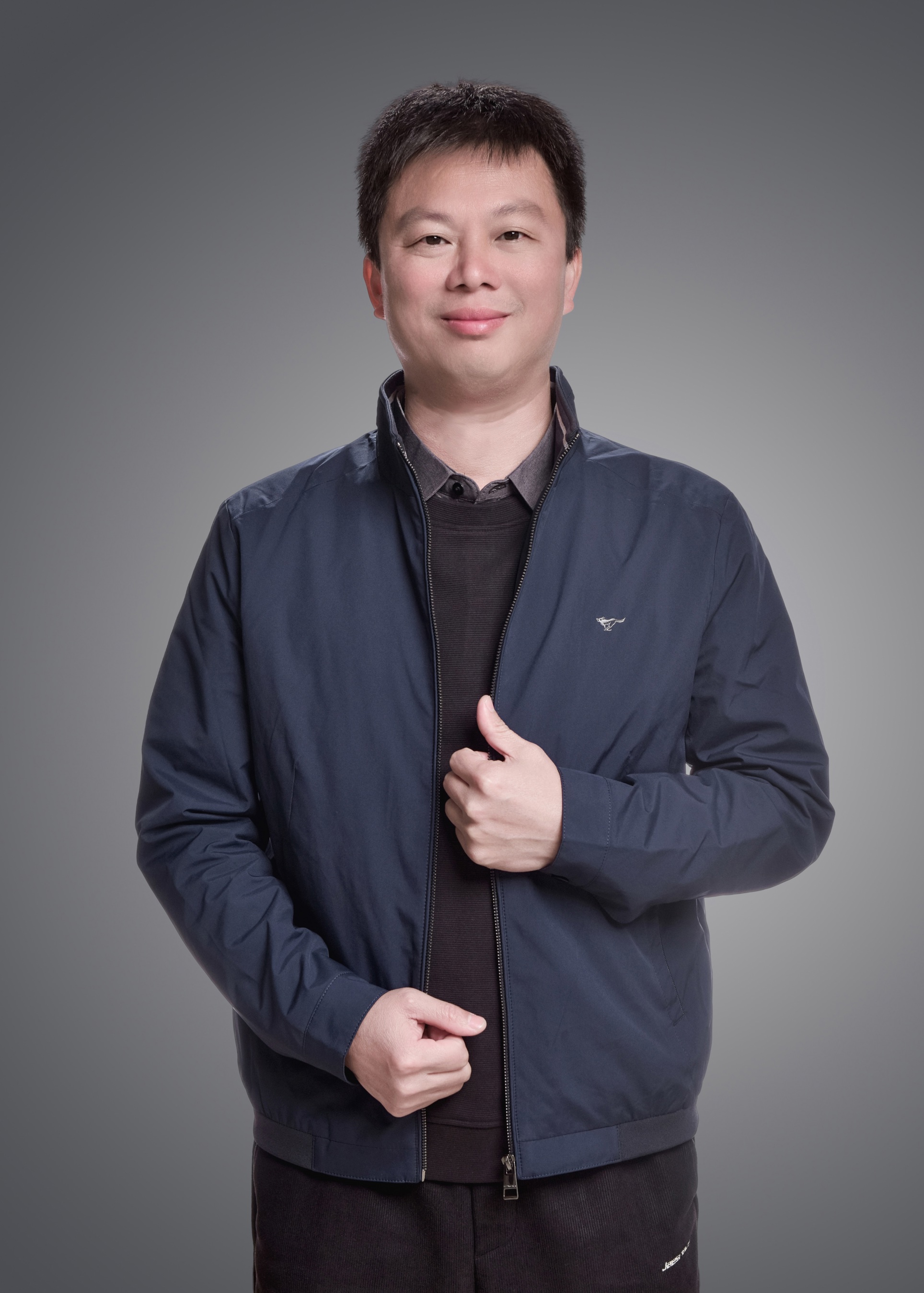 建筑工程学院党委副书记-郭万崎
