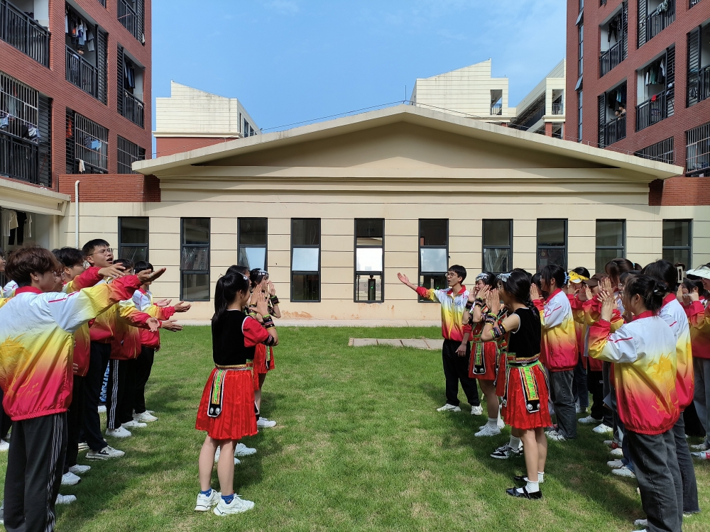 “唱响民族团结之歌”对山歌（小图）