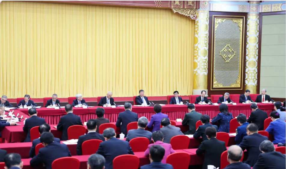 习近平总书记：职业学校的定位-“要想在前头，赶在前头”；职校要适应现实的供需要求