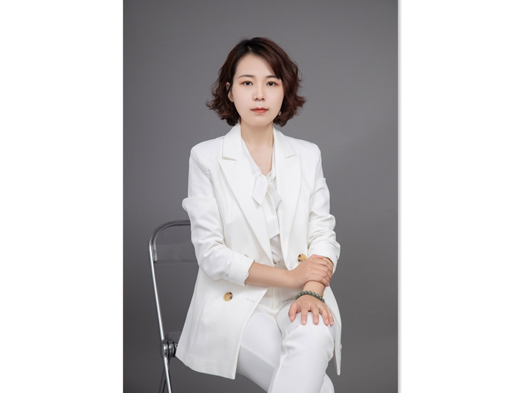 王彩云 博士