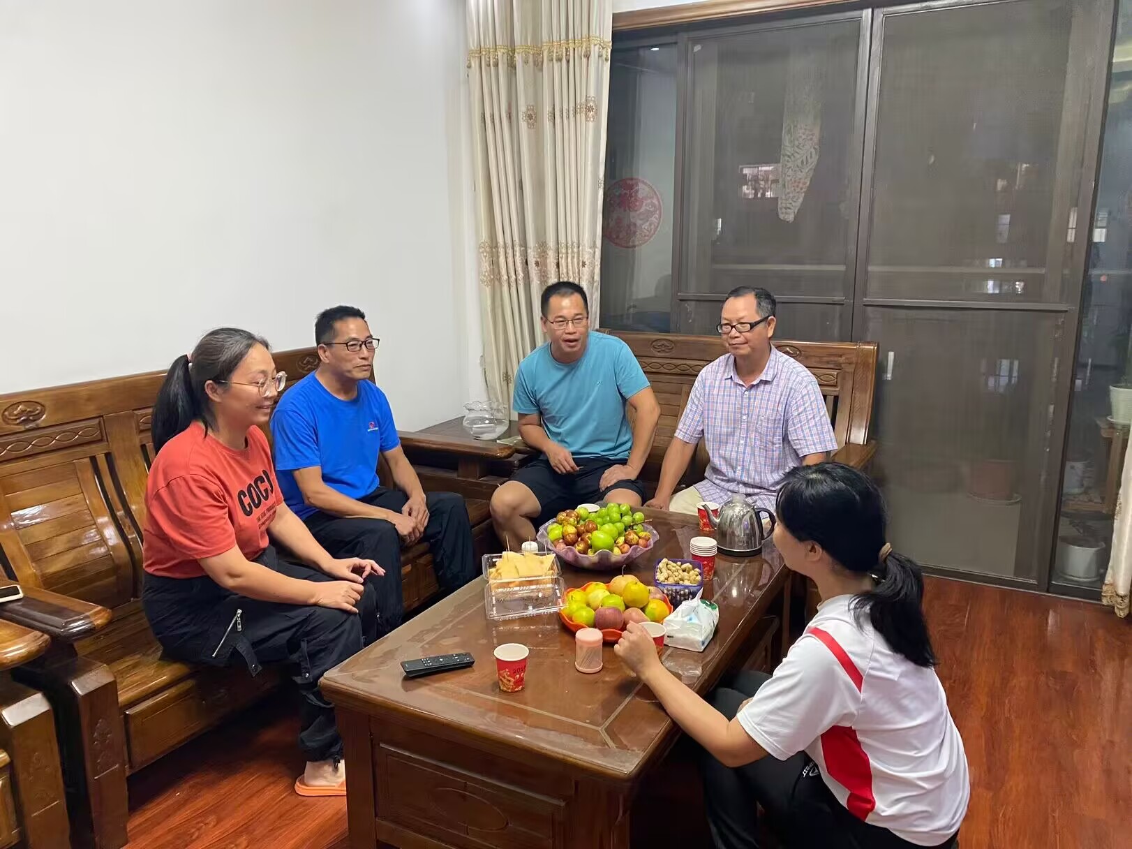 慰问岑延进