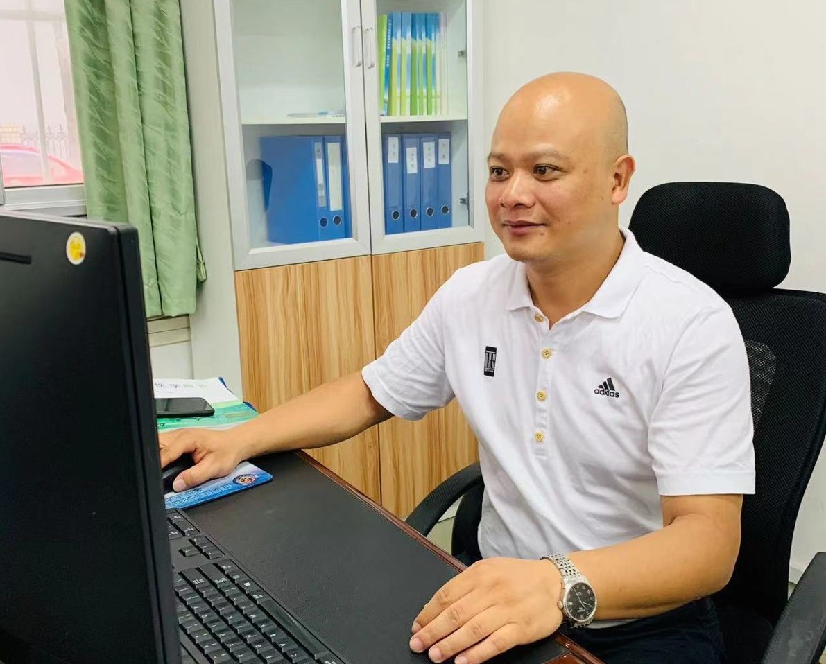 李曜——全国课程思政教学名师