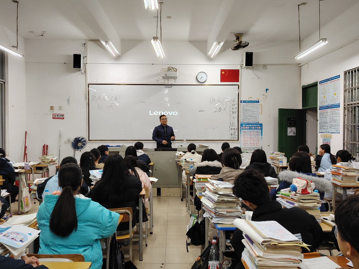 糖业工程学院联合化工技术学院到广西各地市开展2025年招生宣传工作