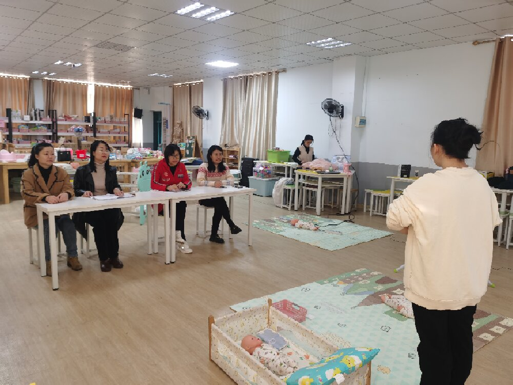 幼师教育学院婴幼儿托育服务与管理专业开展学生技能大赛模拟赛