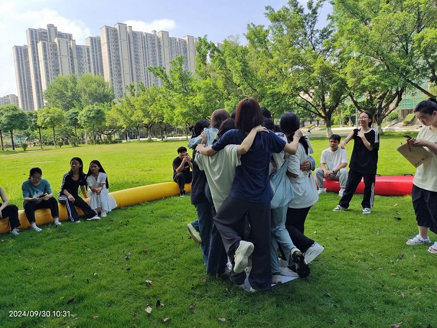 图3：团聚是一团火