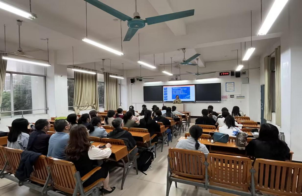 幼师教育学院小学语文教育专业开展2024年秋季期公开示范课展示活动