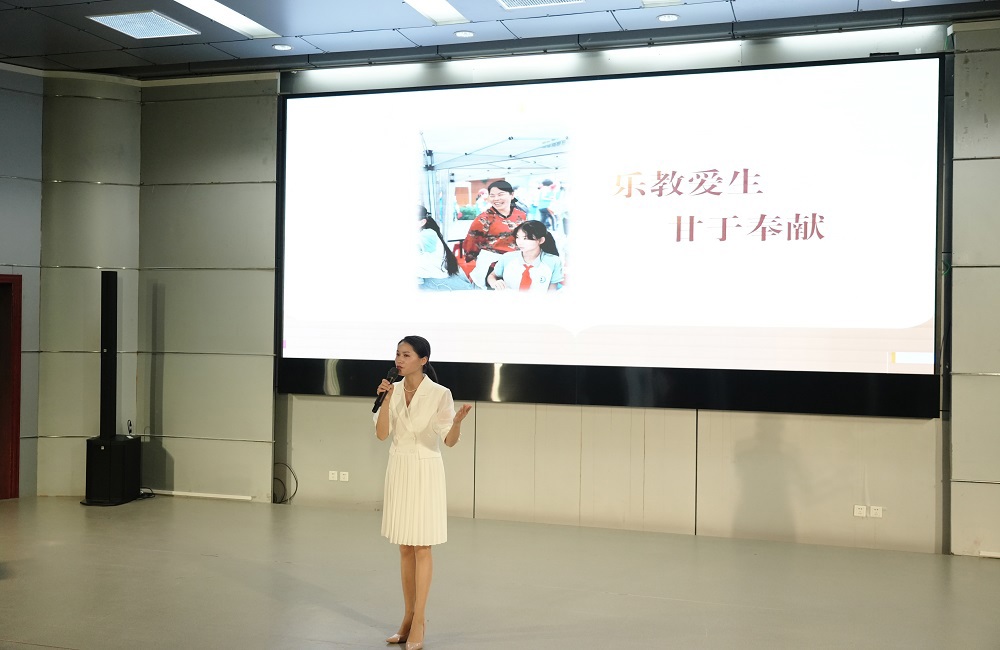 演讲比赛现场2
