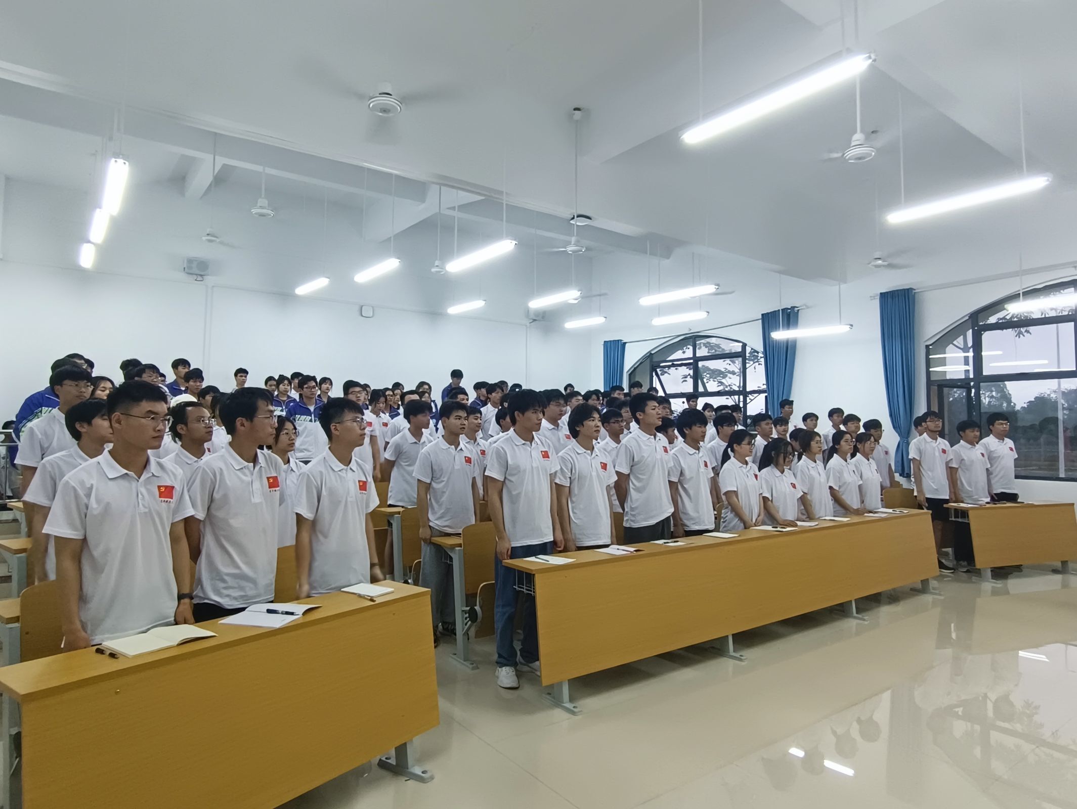 智能制造学院青年模范团召开四月份大例会