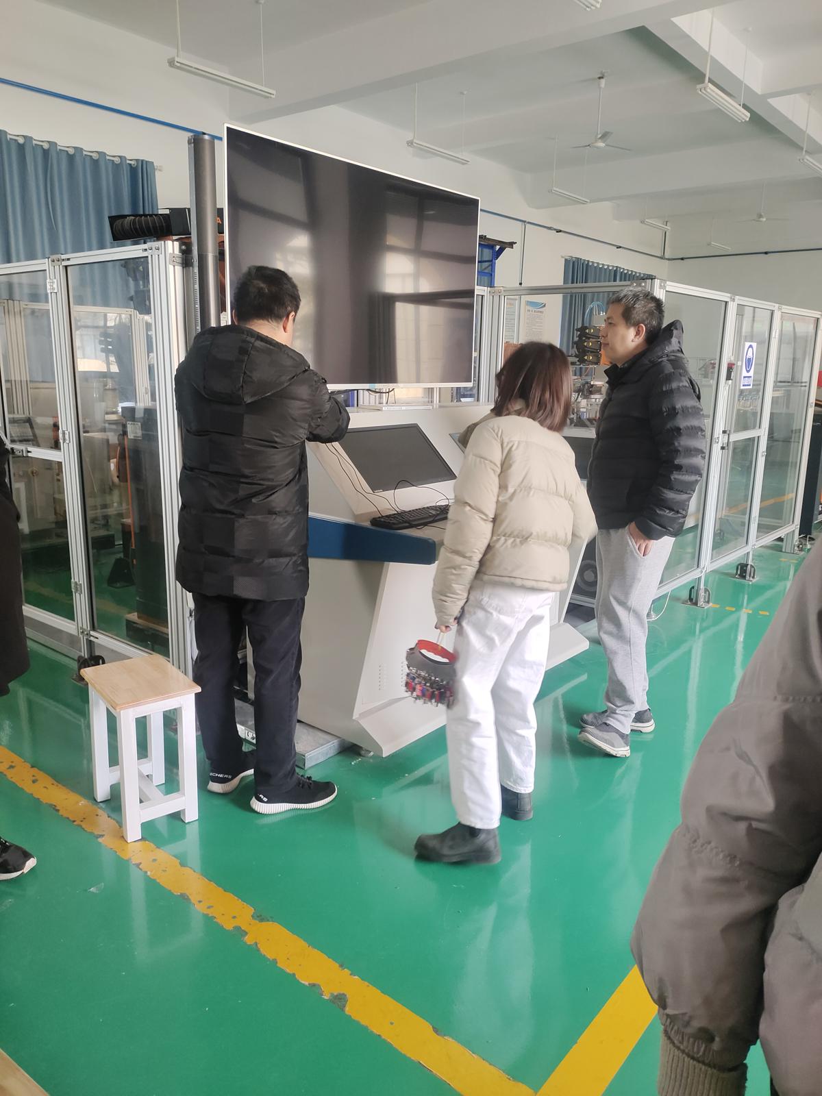 智能制造学院开展2024年春季开学实训室安全检查