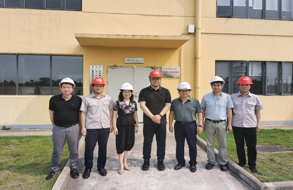 智能制造学院教师一支部党员陪同校领导赴防城港开展访企拓岗活动